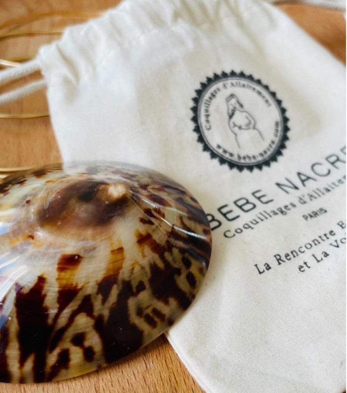 Bebe Nacre 2 x Breastfeeding Shells Custom Comfort for Your Nursing Journey Size Medium